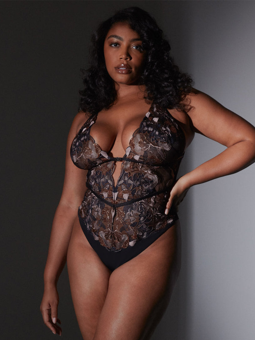 Fridays Image on Instagram: NEW from Thistle and Spire the sexiest  bodysuits that really FLATTER- you will love how you look in these (trust  me) our bestselling Tigris Bodysuit is now available